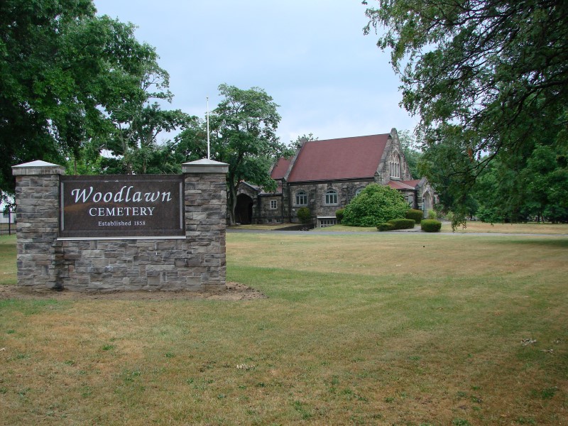 Woodlawn Cemetery